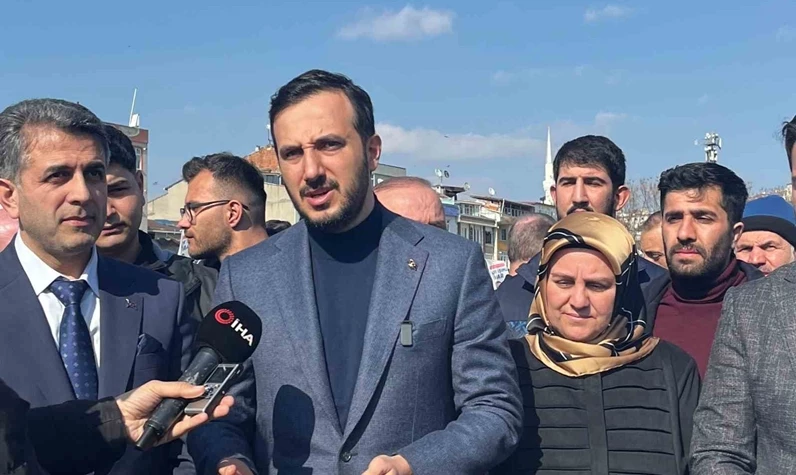 Bağcılar Belediye Başkanı Abdullah Özdemir, ‘Kapıdan Sandığa Seçim Hattı’ projesini duyurdu: Bine yakın araç hizmet verecek