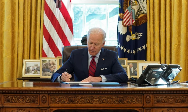 ABD'deki kriz son anda önlendi: Başkan Biden'dan 1,2 trilyon dolarlık imza