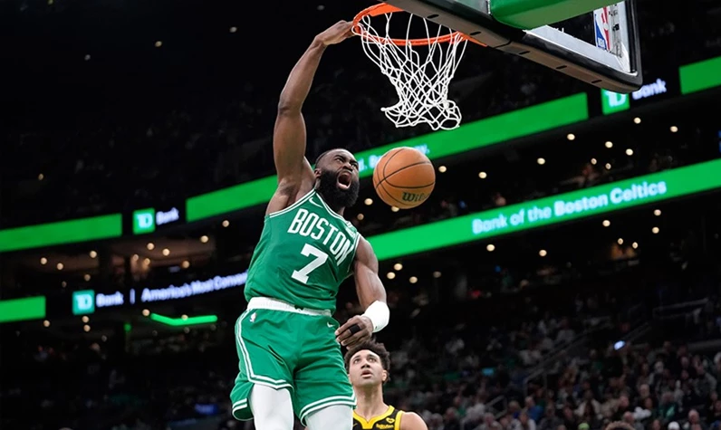 Boston Celtics, Golden State Warriors'u sahadan sildi! Maç sayısı kadar fark attı