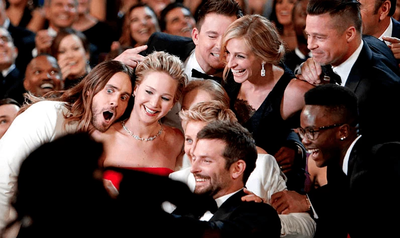 O fotoğraftan sonra hayatları karardı! Oscar gecesinde çekilen selfie laneti devam ediyor!