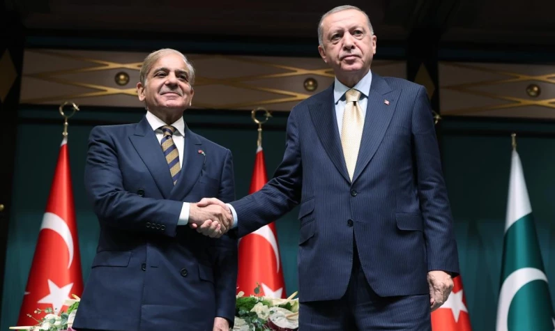 Cumhurbaşkanı Erdoğan'dan Pakistan'a tebrik telefonu: İlişkiler daha da derinleşecek