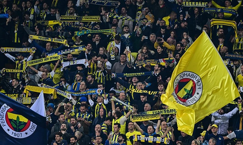 UEFA Fenerbahçe'ye şok! Yunanistan'da seyircisiz oynayacak