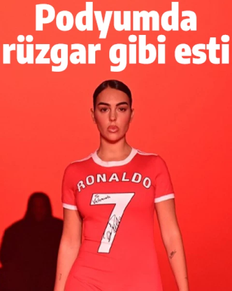 Ronaldo'nun 8 yıllık sevgilisi Georgina podyumda rüzgar gibi esti! Elbisesiyle gecenin en çok konuşulanı oldu!