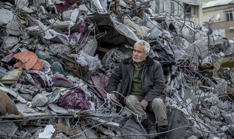 İstanbullular yaşayan ölü! Prof. Dr. Ercan'dan korkutan uyarı geldi: Marmara'da 5,5 ve 6 büyüklüğündeki depremler göreceğiz