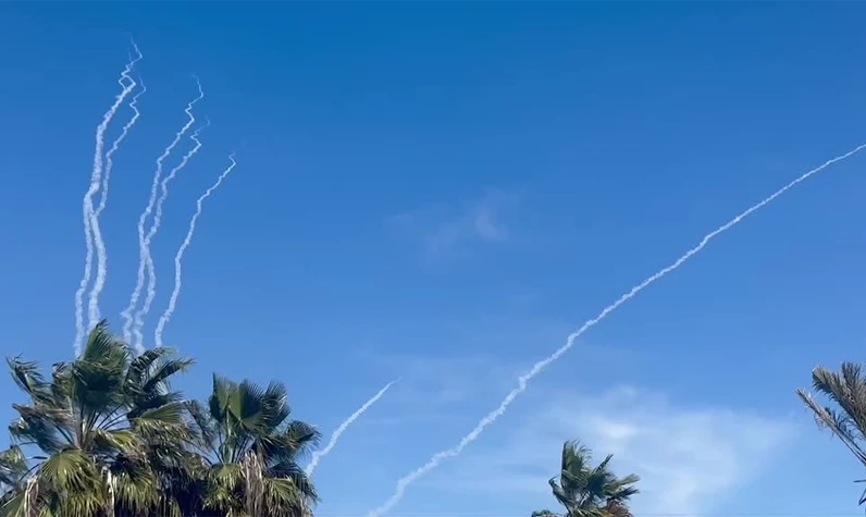 İsrail'in Aşdod kentinde 2 ay sonra sirenler çaldı: Kassam Tugayları'ndan roket saldırısı