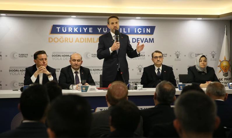 'Nadir toprak elementleri Türkiye’yi dünyada ilk 5’e sokacak': Bakan Bayraktar, Eskişehir'de konuştu