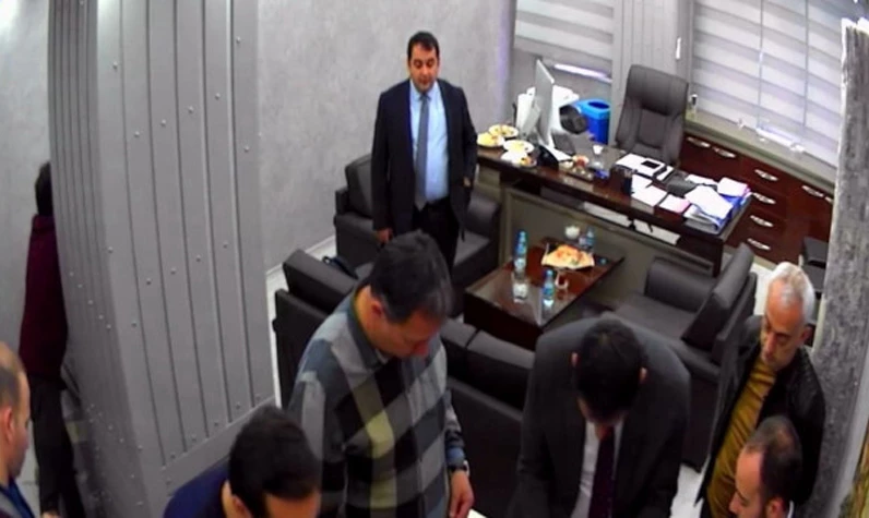 CHP'deki paradan kule skandalı Küçükçekmece'ye de sıçradı: CHP'li belediye başkanının oğlu da görüntülerde