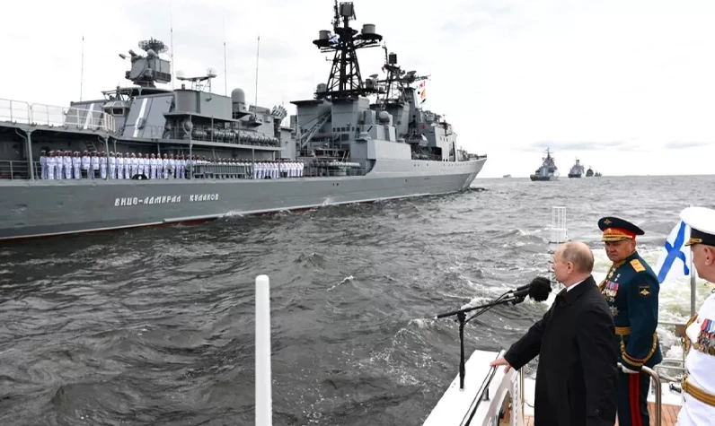 NATO'ya gözdağı! Rusya, İran ve Çin gemileri sahaya iniyor: Umman Körfezi'nde ortak tatbikat
