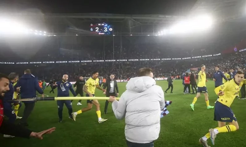 Olaylı Trabzonspor-Fenerbahçe maçı sonrası yürütülen soruşturmada yeni gelişme: Korner direğiyle saldırmıştı