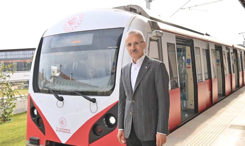 Bakan Uraloğlu müjdeyi duyurdu! İstanbul'a bir metro hattı daha