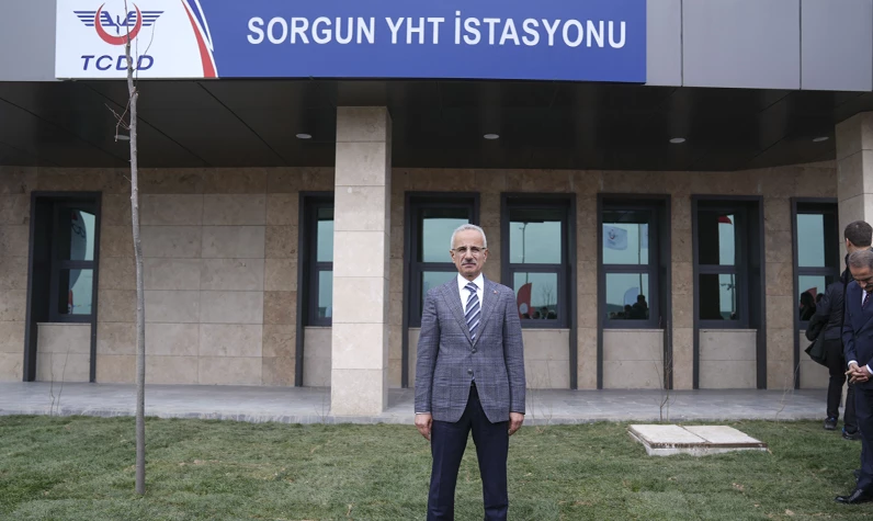Dev yatırım! Bakan Uraloğlu duyurdu: 135 bin yolcu kapasiteli istasyon açıldı
