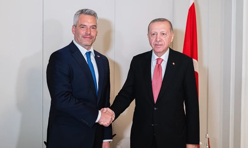 Avusturya Başbakanı Nehammer'den arabuluculuk için 'Türkiye' önerisi: Her iki taraf da Türkiye'yi tanıyor