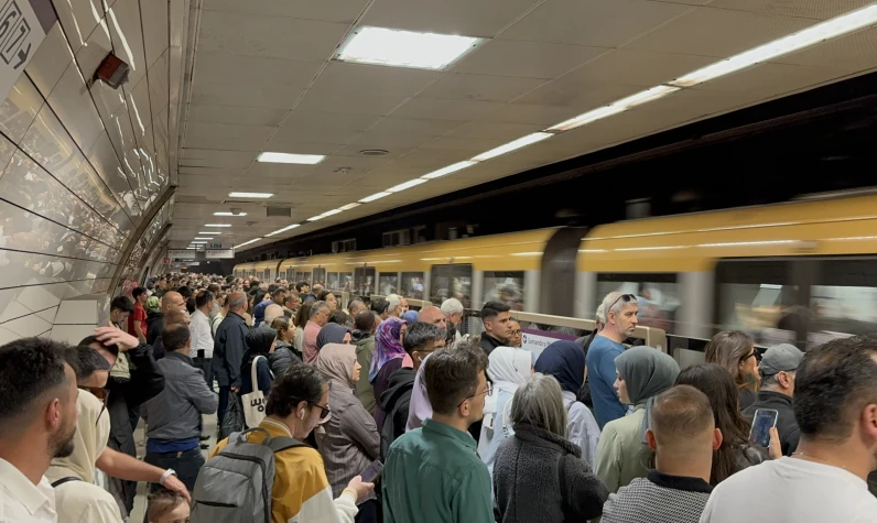 Üsküdar-Samandıra Metro Hattı'ndaki çile sona erdi! Bakın seferler kaç saat sonra normale döndü