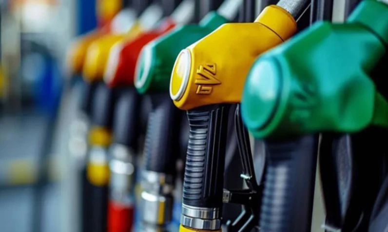 Akaryakıta bayram güncellemesi geldi! 11 Nisan Perşembe 2024 akaryakıt fiyatlarında son durum! Benzin, motorin ve LPG fiyatları