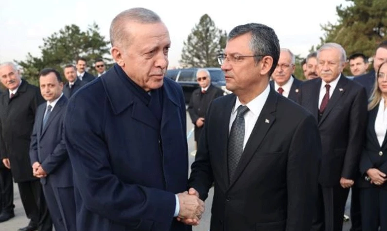 Cumhurbaşkanı Erdoğan'ın 'kapımız açık' mesajı sonrası Özgür Özel'den yeni açıklama