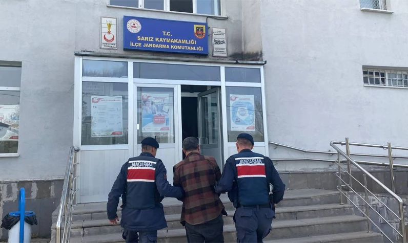 Terörle mücadele devam ediyor: Kayseri'de FETÖ üyesi firari hükümlü saklandığı adreste yakalandı