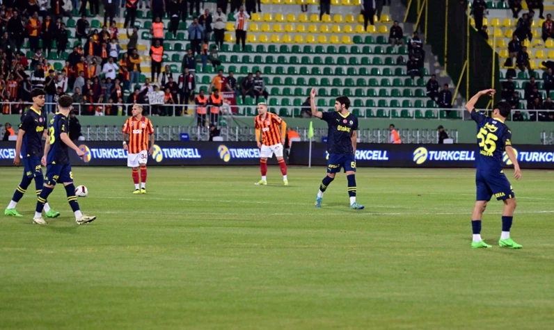 Son dakika: Sahayı terk eden Fenerbahçe PFDK'ya sevk edildi