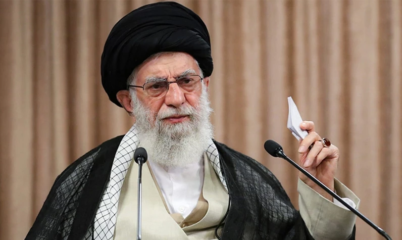 İran'dan ABD'ye tehdit: 'Müdahil olursan üslerini hedef alırız'