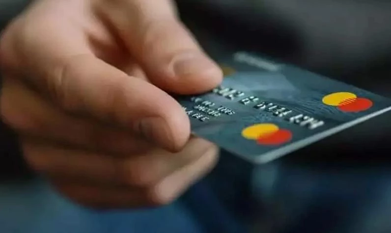 Kredi kartı temassız ödeme limiti ne kadar oldu? Temassız ödeme ile en çok kaç paralık alışveriş yapılır?