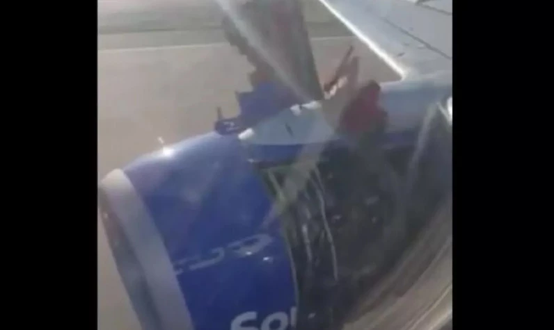 Uçağın motor kapağı düştü: Gökyüzünde panik anları! Boeing bunu hep yapıyor