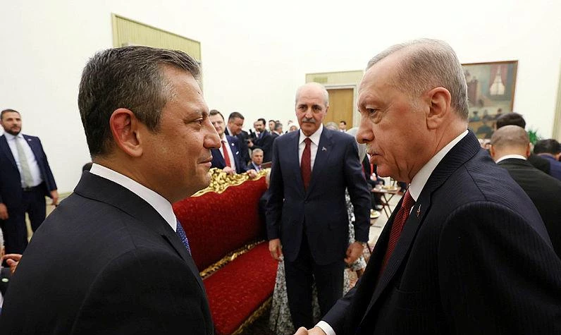 Cumhurbaşkanı Erdoğan, CHP lideri Özel ile görüşecek: Gündem yeni anayasa çalışmaları olacak!