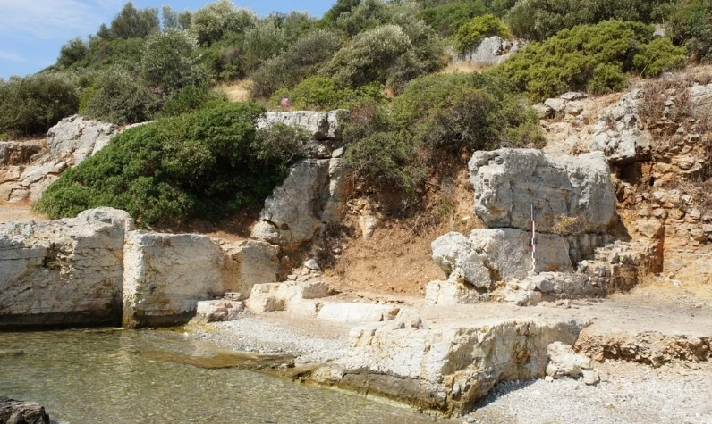 Akhaların Komutanı Agamemnon şifayı burada buldu: Pygela Antik Kenti nerede? Pygela Antik Kenti'ne nasıl gidilir? Pygela Antik Kenti'nde ne var?