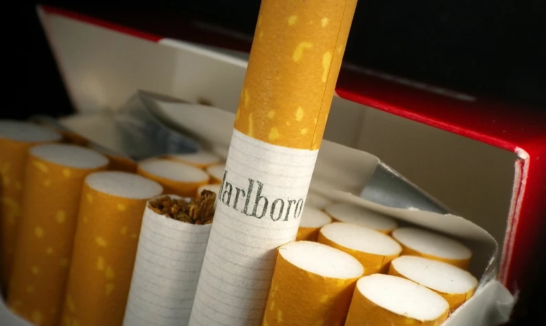 Sigara fiyatlarına bir zam daha! Philip Morris grubu fiyatları güncelledi: 5 Nisan Marlboro, Parliament kaç TL oldu?