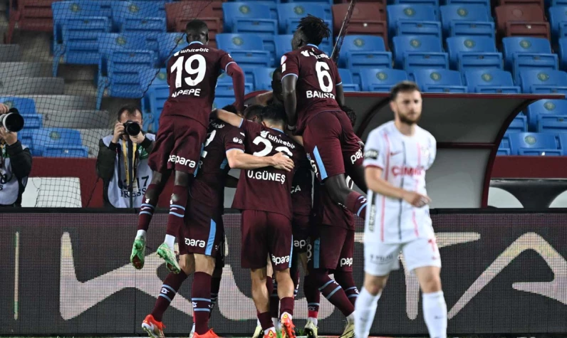 Fırtına 45 dakikaya tam 4 gol sığdırdı: Trabzonspor-Gaziantep maçı nefes nefese bitti