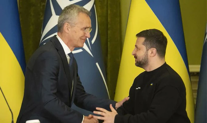 Geciken silah sevkiyatı Zelenski'yi telaşlandırdı: NATO vurgusuyla yeni yardımlar istedi