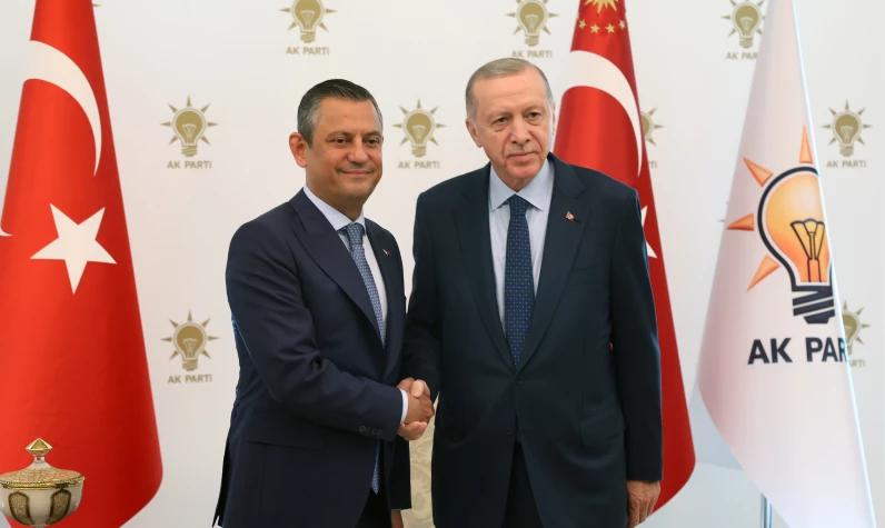 Özgür Özel, Erdoğan'la görüşmenin detaylarını paylaştı: Cumhurbaşkanı pozitif yaklaştı!