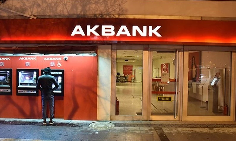 Akbank hesaplarından para mı çekildi? Akbank'ta neler oldu 8 Mayıs?