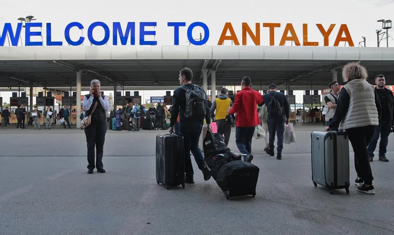 Antalya turizmde rekor kırdı! Tüm zamanların en iyi başlangıcı