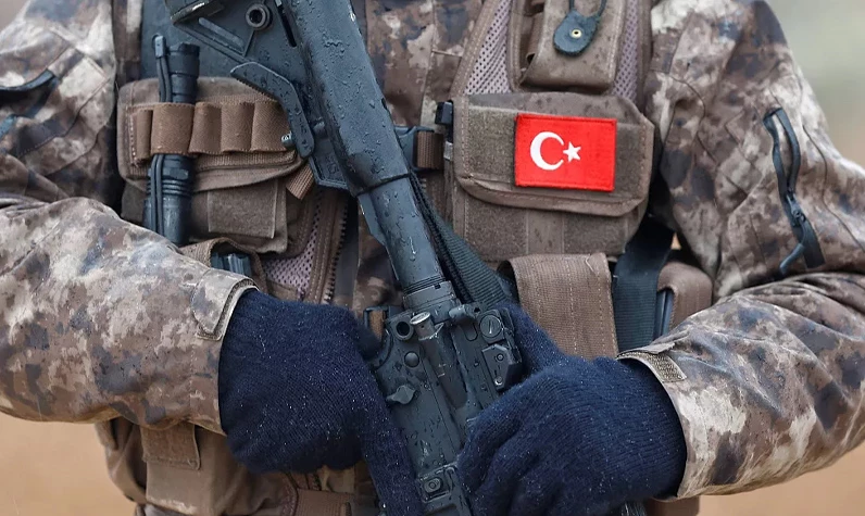 Son dakika: Terör örgütüne Mehmetçik darbesi: MSB duyurdu: 5 PKK'lı terörist öldürüldü