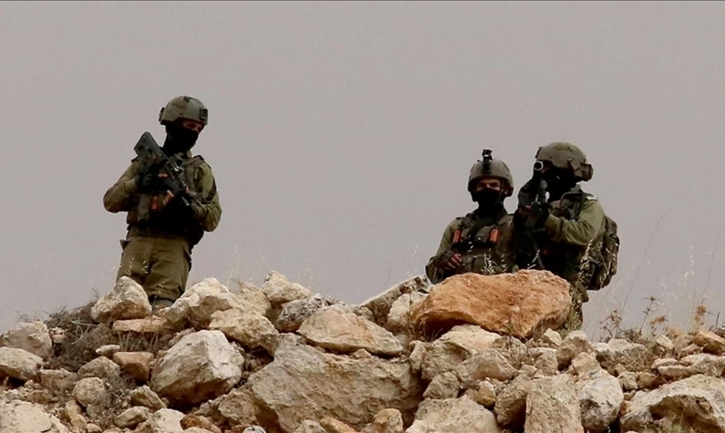 Soykırımcı İsrail, Batı Şeria'da Filistinlilere ait bazı evlere el koydu: Askeri kışlaya dönüştürüldü