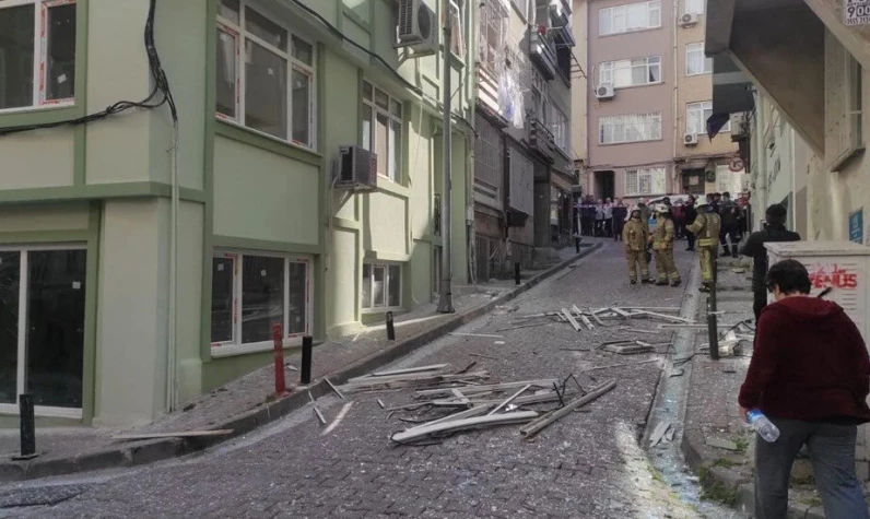 Son dakika: İstanbul Beşiktaş'ta 5 katlı binada doğalgaz patlaması