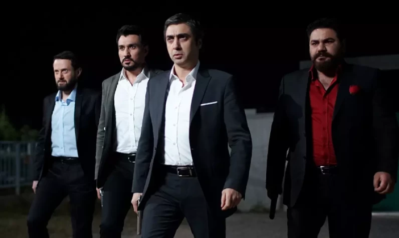 Yönettiği diziler ekranlara damga vurdu! Osman Sınav'dan Kurtlar Vadisi'ni aratmayacak dizi!