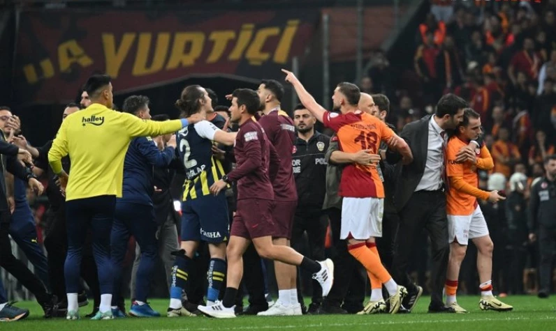Galatasaray- Fenerbahçe derbisinde futbolcular ceza alacak mı?