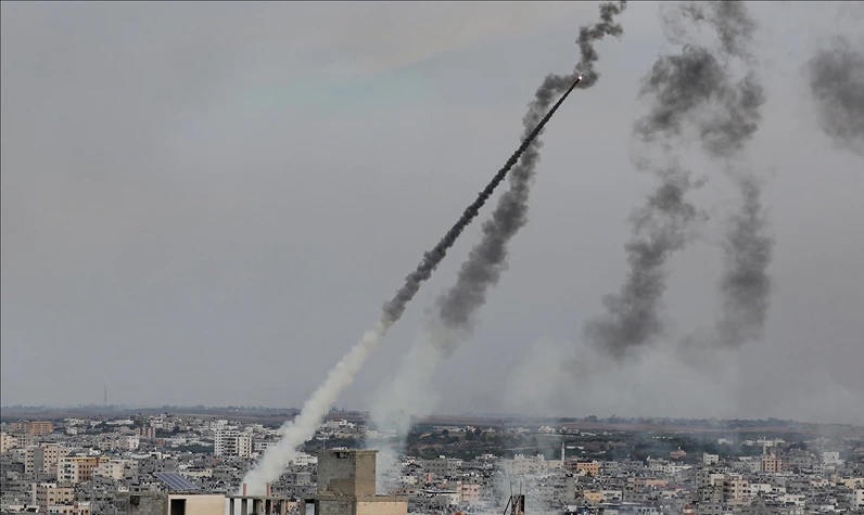 Tel Aviv'de füze alarmı! Kassam Tugayları füze saldırısına başladı