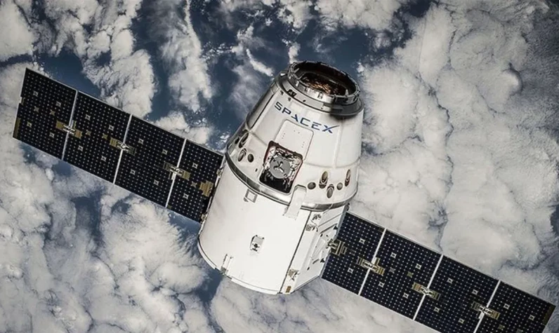 Elon Musk'ın uzay şirketinden bir hamle daha! Space X, ABD istihbaratının casus uydularını yörüngeye fırlattı!