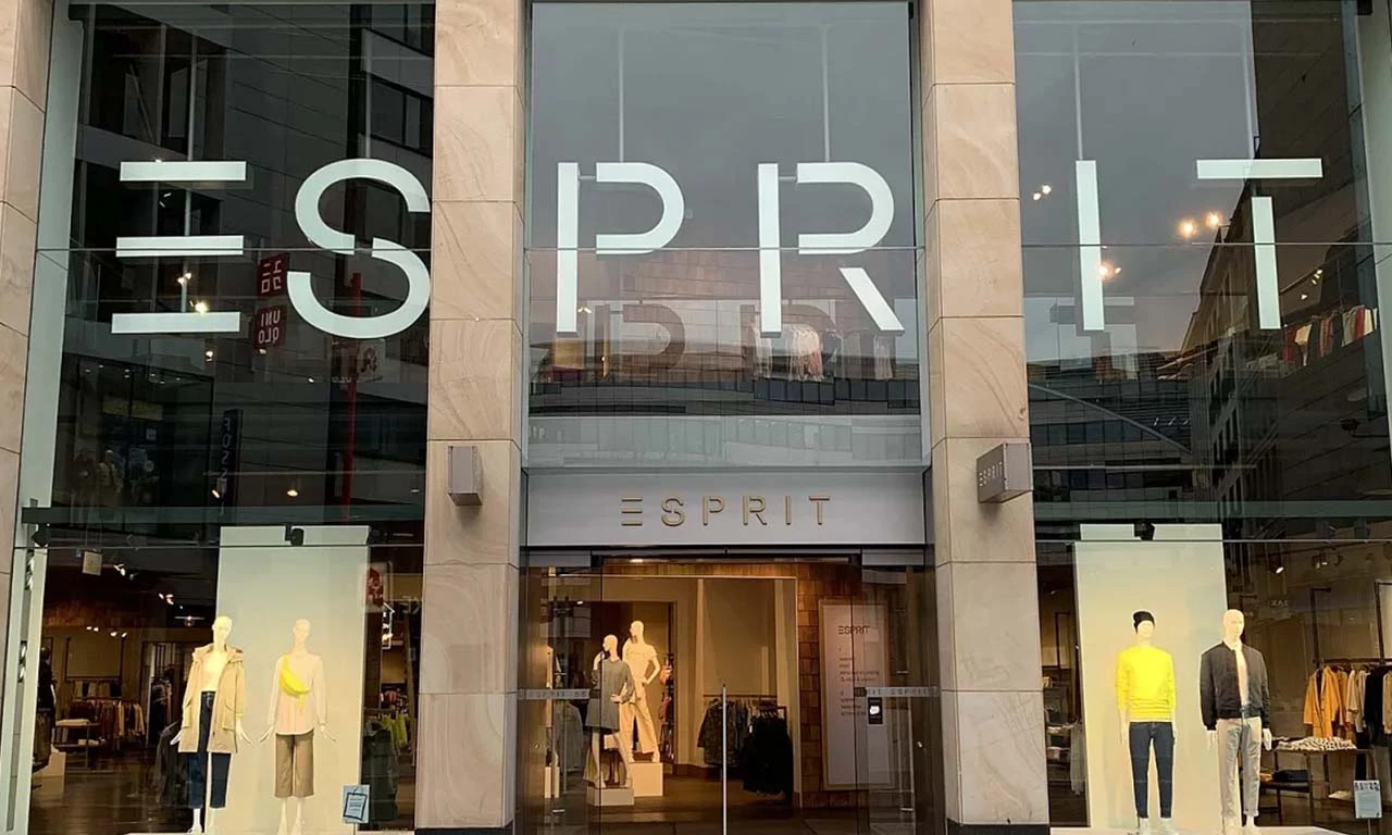 80’lerin moda devi battı! Ünlü giyim markası iflasın eşiğinde