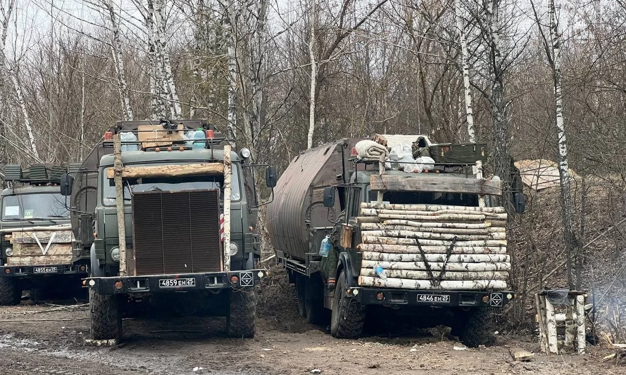 Tanklara ahşap zırh! MT-LB zırhlı araçlar ağaç kütükleri ile korumaya alındı
