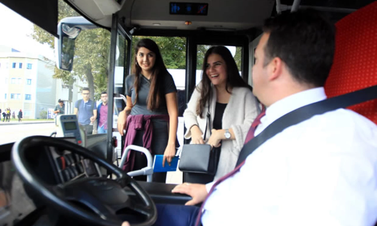 100 bin kişi faydalanıyor! Bakan Göktaş'tan öğrencilere müjde! Ulaşım desteği limitine zam!