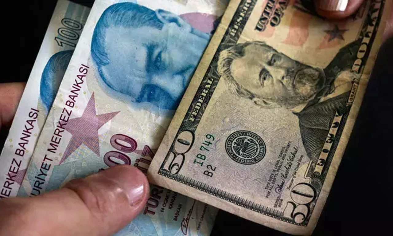 Dolar kuru rekor koşusunda! Yatırımcılar heyecanlı: İşte 16 Şubat dolar ve euro fiyatları