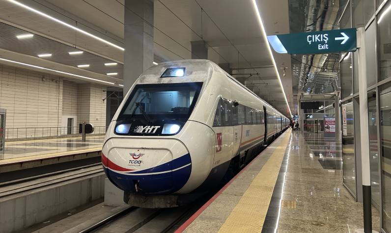 Ankara-İzmir hızlı tren ne zaman açılacak? YHT ile Ankara-İzmir kaç saat?