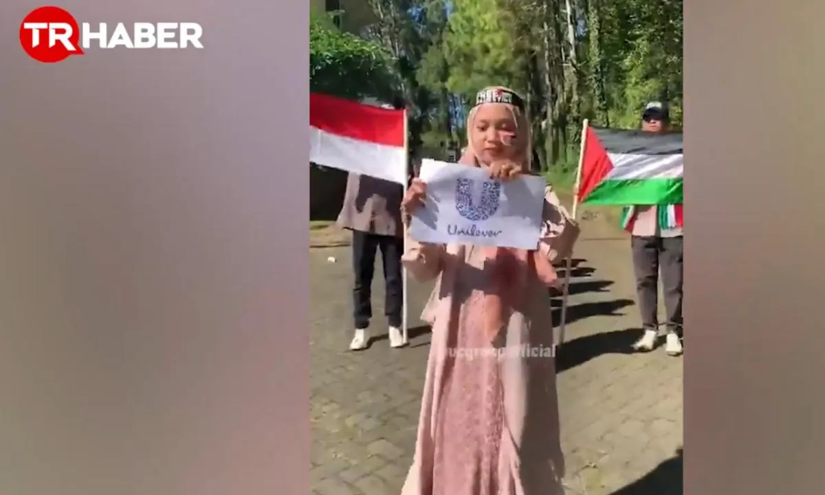 Endonezya halkından boykot çağrısı! Zulme sesiz kalmadılar: İsrail'e destek veren markaları işaret ettiler! 