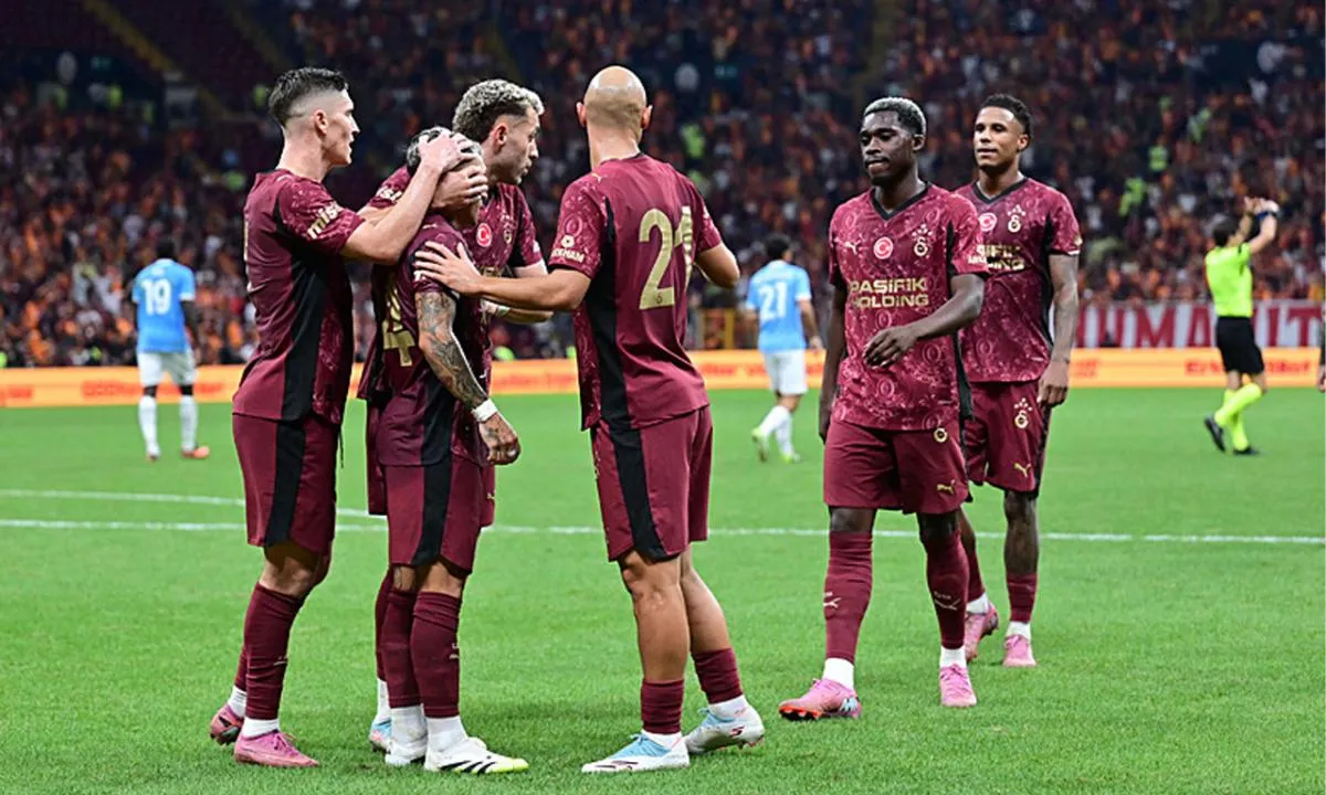 Galatasaray'da ayrılık! Kazançlı transfer KAP'a bildirildi