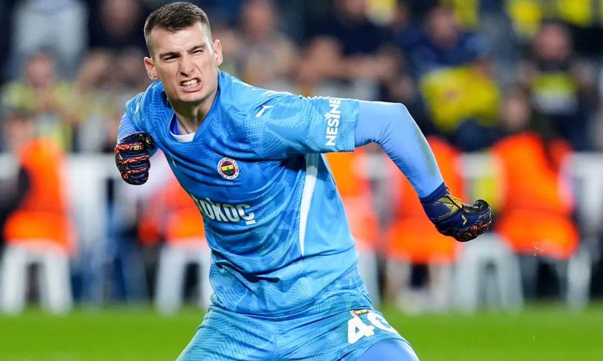 Fenerbahçe'ye Livakovic piyangosu: İngiliz devi talip oldu