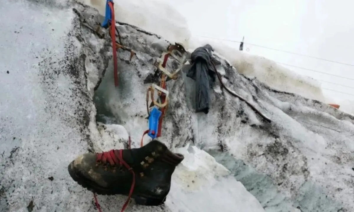 28 yıl önce sırra kadem basmıştı: Naaşı buzların altında bozulmamış halde bulundu