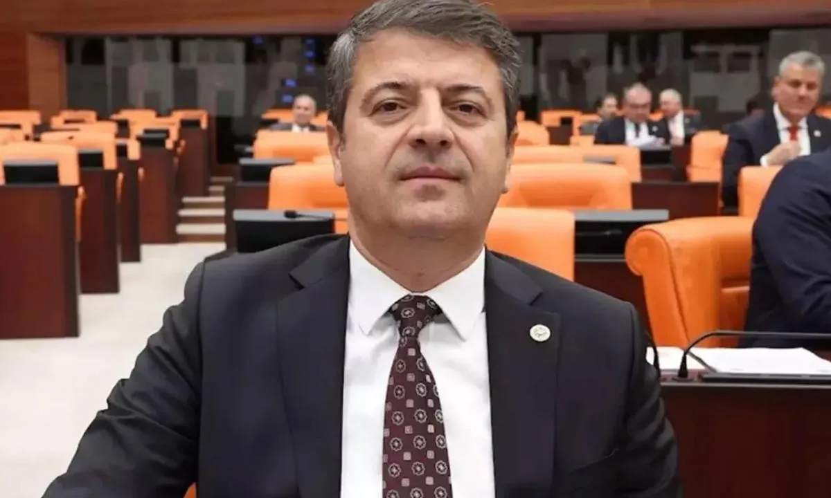 Halk TV'nin algı oyunu tutmadı! CHP'li Abdurrahman Tutdere gerçekleri canlı yayında söyledi!