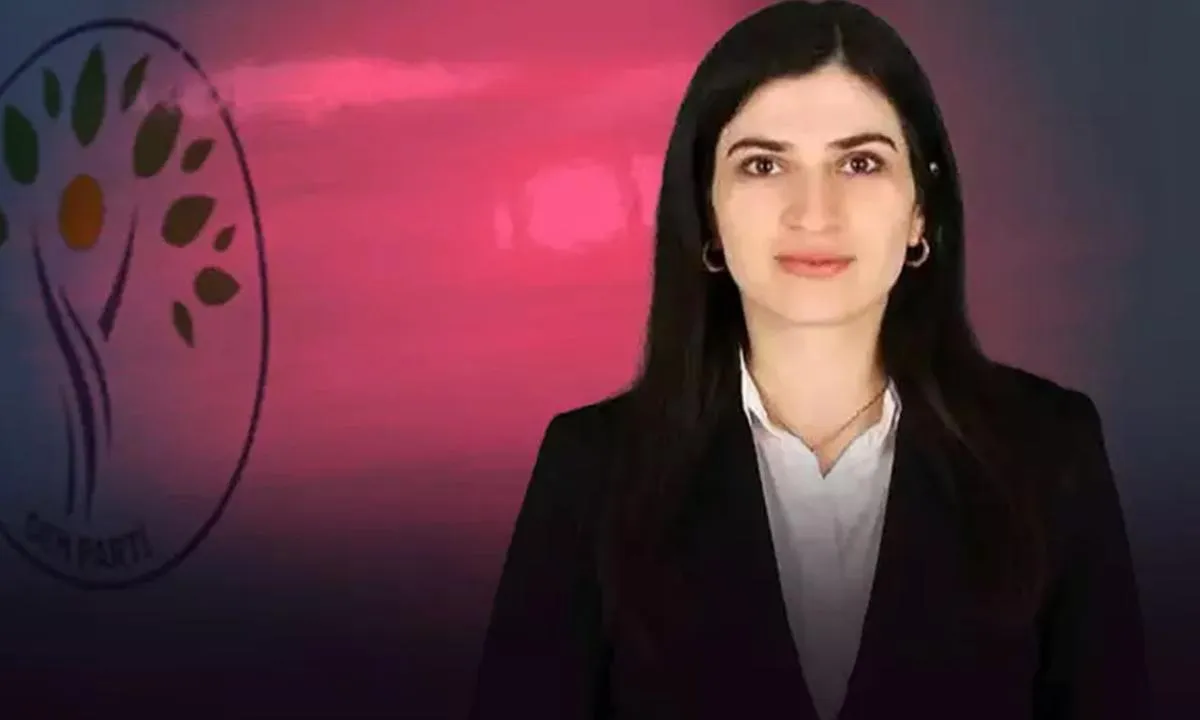 'Derhal istifa etmelidir' diyerek duyurdular! DEM Parti'de deprem: Belediye başkanı partiden ihraç edildi!